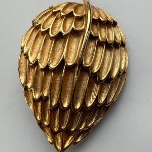 Vintage MCM oversized brushed gold tone leaf brooch pin
